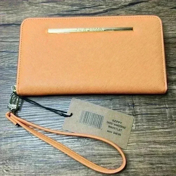 Steve Madden Sweet Manderine Wrist Wallet - Picture 1 of 4